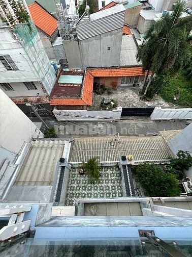 Nhà đẹp cho thuê để ở hoặc làm văn phòng, hẻm xe hơi