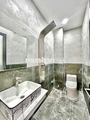 Cho Thuê Nhà Đẹp Bình Trị Đông 5PN - 6WC