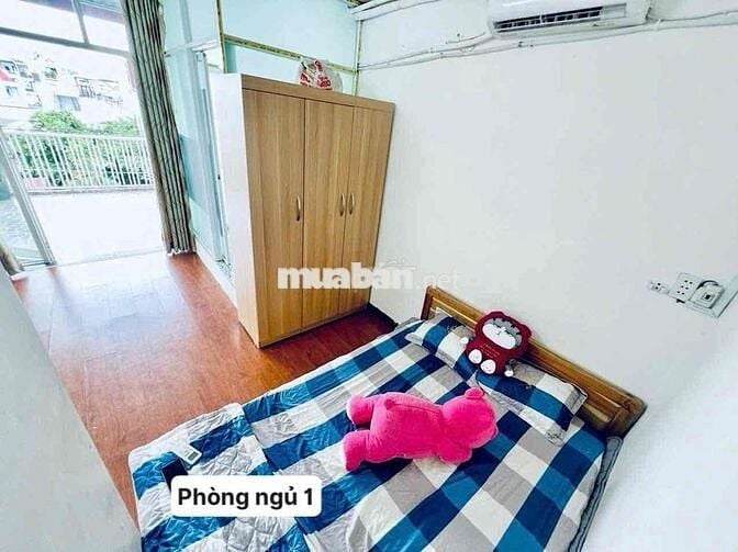 Cho thuê gấp siêu phẩm 2 phòng ngủ bancon sân vườn đầy đủ nội thấy tie