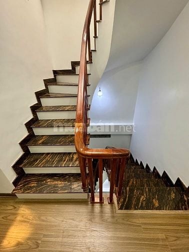 Bán nhà Nhân Chính, Thanh Xuân, Hà Nội; S: 46m2, xây 5 tầng, 12,2 tỷ