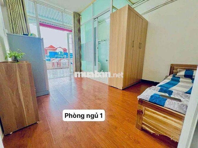 Cho thuê gấp siêu phẩm 2 phòng ngủ bancon sân vườn đầy đủ nội thấy tie