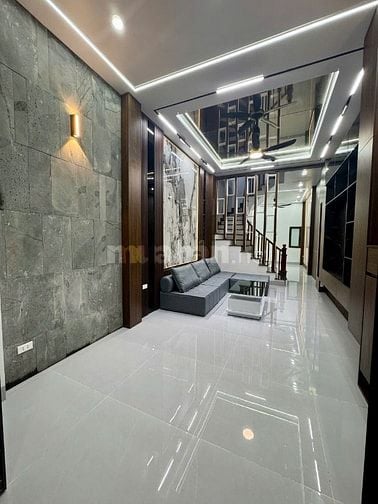 Bán nhà Nhân Chính, Thanh Xuân, Hà Nội; S: 46m2, xây 5 tầng, 12,2 tỷ