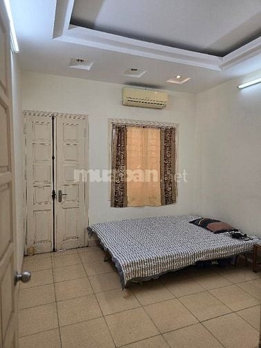 Bán nhà ở ngay, khu vực xung quanh nhiều tiện ích