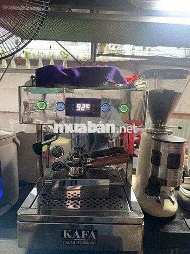 Sang Quán 2 Mặt Tiền Khu Đông Đúc Gần Khu Tên Lửa-Bình Tân