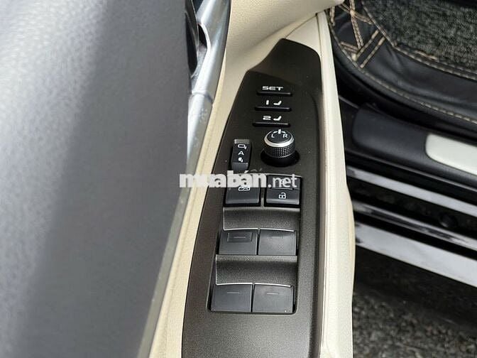 Camry 2.5Q 2022 một chủ bảo dưỡng full hãng