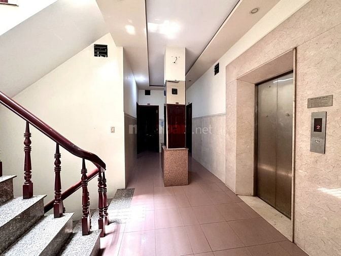 Tòa khách sạn 25 Phòng - Doanh thu khủng 2.3 tỷ/năm - Nguyễn Oanh, Q12