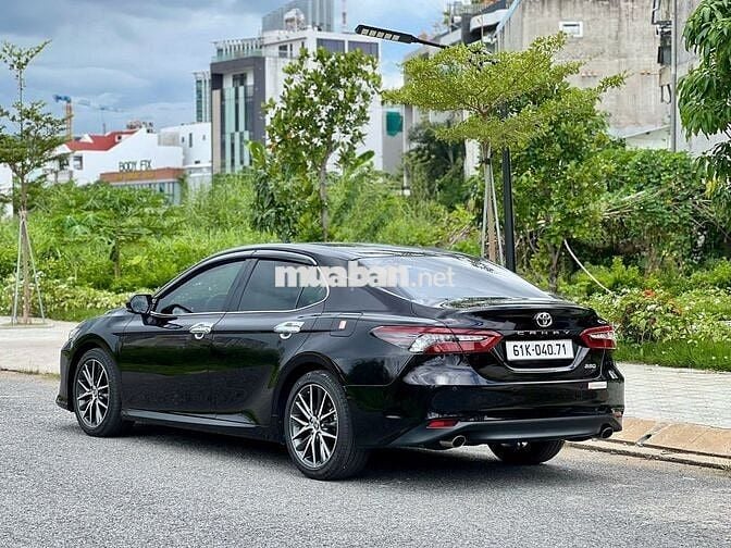 Camry 2.5Q 2022 một chủ bảo dưỡng full hãng