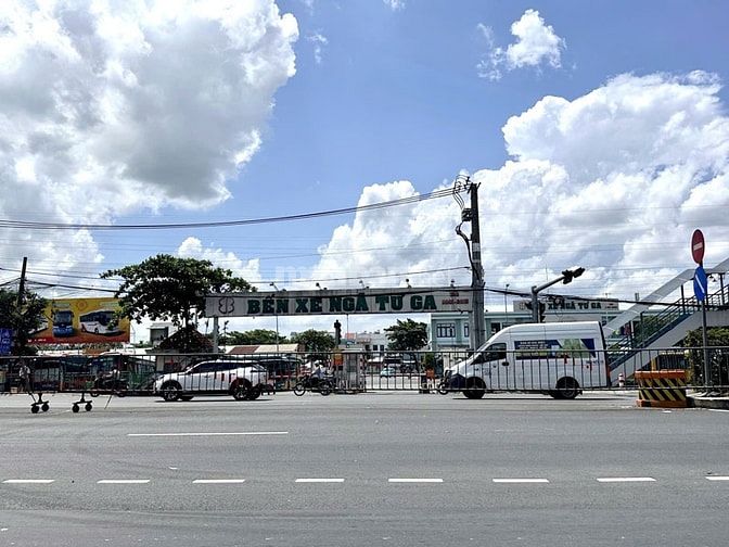 Tòa khách sạn 25 Phòng - Doanh thu khủng 2.3 tỷ/năm - Nguyễn Oanh, Q12