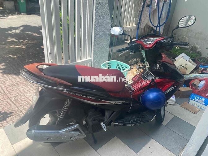 Honda Air Blade 2013 có remote, đèn cốp