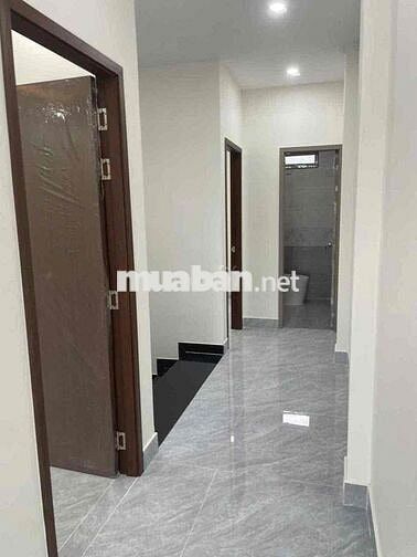 Bán nhà gần chợ ,uỷ ban xã Mỹ Hạnh, đường oto thông