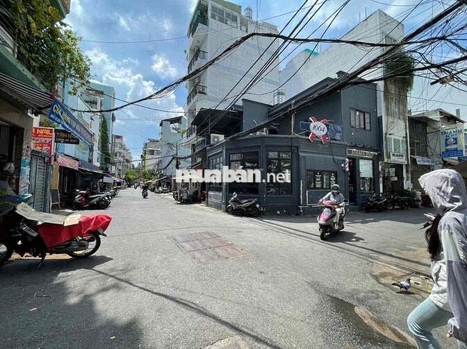 Cho thuê nhà góc 2MT HXT Nguyễn Trãi P.NCT Q1