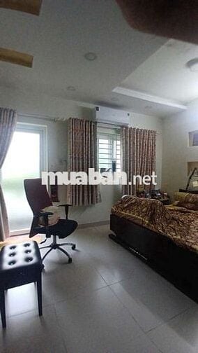 NHÀ MỚI SƠN SỬA ĐỐI DIỆN ĐH VĂN LANG. 1T2L 5PN, VỆ SINH RIÊNG BIỆT