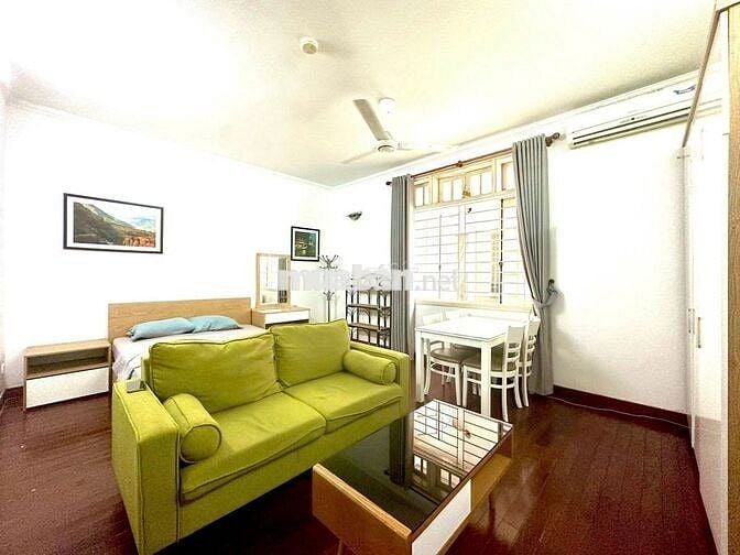 Cho thuê căn hộ studio 40m2, mặt phố Tô Ngọc vân, full đồ, giá 6 triệu