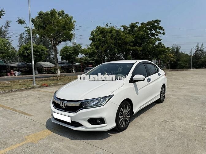 Honda City 2018 số tự động màu trắng