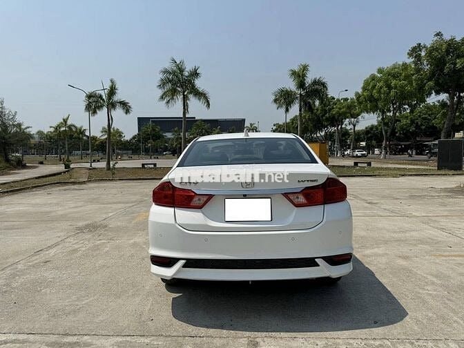 Honda City 2018 số tự động màu trắng