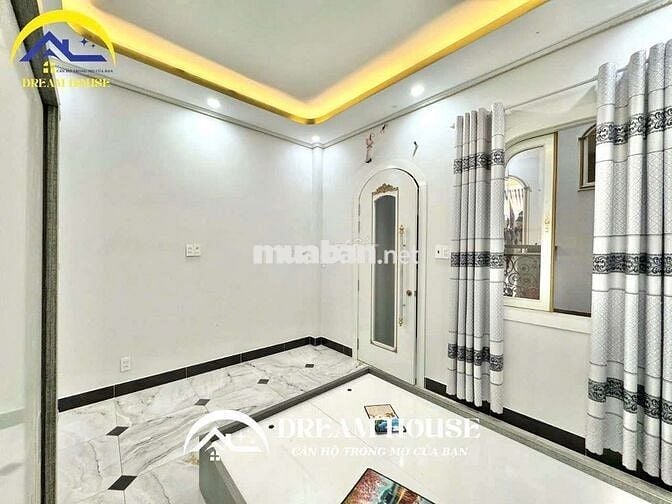 GẦN CAO ĐẲNG BÁCH KHOA SG, PHÒNG MỚI TINH SẠCH SẼ Ở ĐƯỢC 3 NGƯỜI