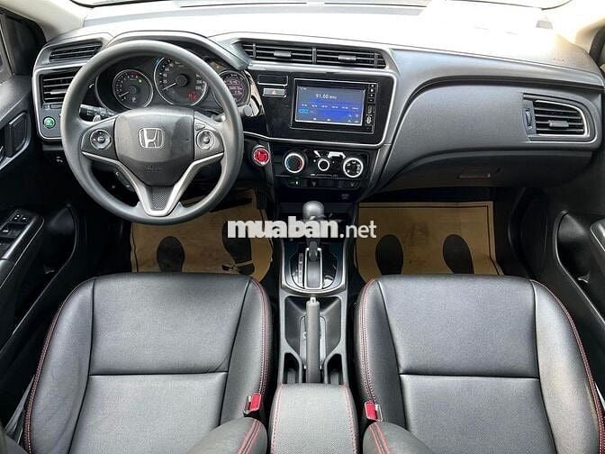 Honda City 2018 số tự động màu trắng