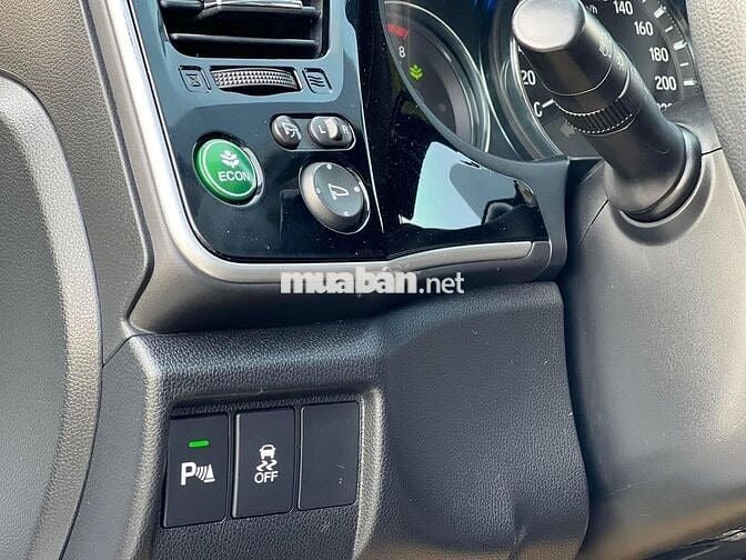 Honda City 2018 số tự động màu trắng
