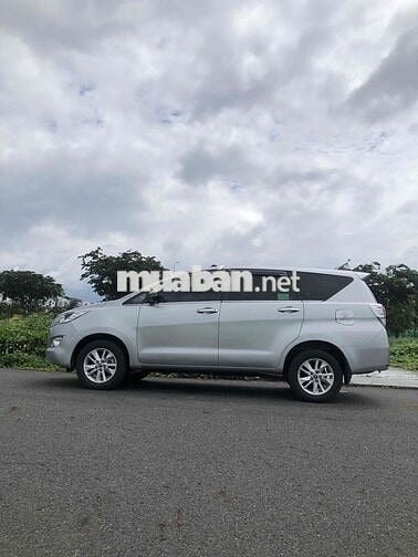 Toyota Innova 2019 2.0E - 125000 km