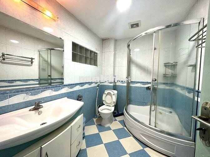Cho thuê căn hộ studio 40m2, mặt phố Tô Ngọc vân, full đồ, giá 6 triệu
