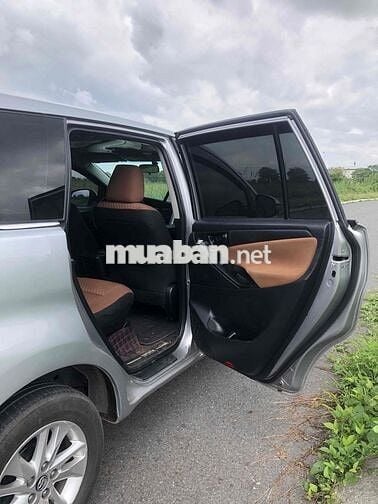 Toyota Innova 2019 2.0E - 125000 km