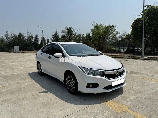 Honda City 2018 số tự động màu trắng