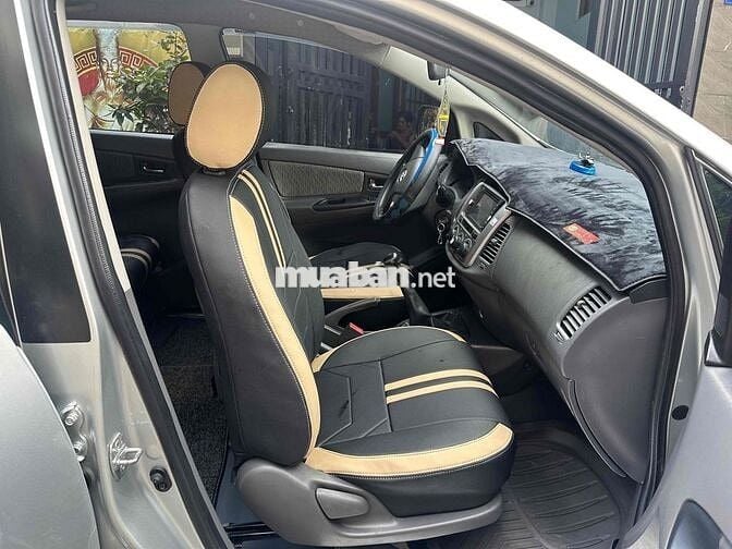 Toyota Innova 2012 E - 120000 km