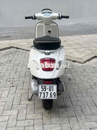 vespa sprint đèn led, máy zin êm. công chứng liền