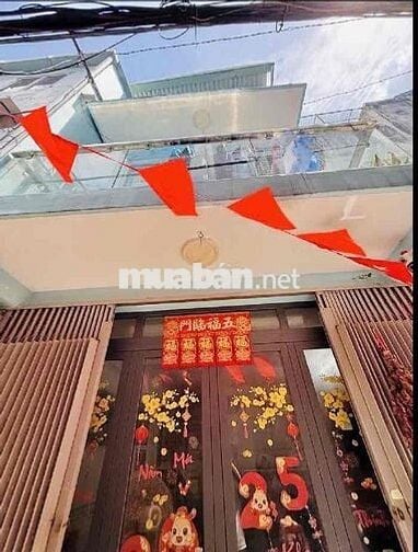 👉Nhà Đúc 3 Tầng - Ngay Nguyễn Tri Phương - vài bước ra Mặt Tiền - 4 tỷ