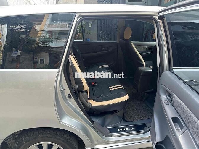 Toyota Innova 2012 E - 120000 km