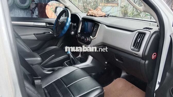 2017 2.5 MT 1 cầu số sàn màu trắng đi 119000 km