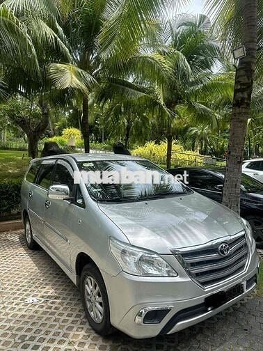 Toyota Innova 2012 E - 120000 km