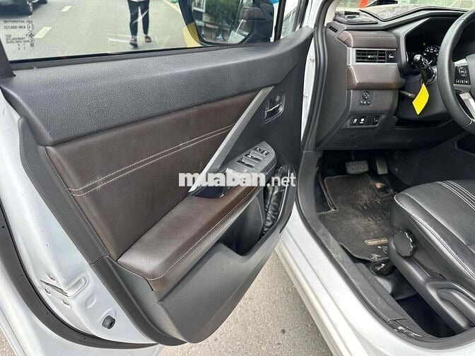 Mitsubishi Xpander 2023 Premium 1.5 AT - 45000 km