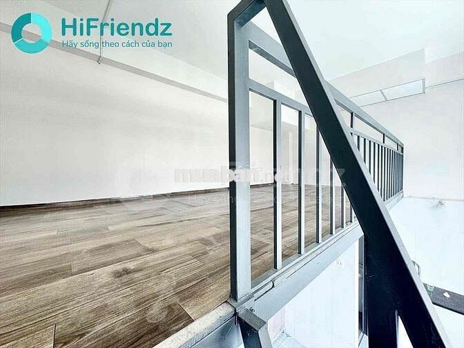 DUPLEX CỬA SỔ TRỜI CÓ SẴN MÁY LẠNH ĐỐI DIỆN KHU ĐÔ THỊ VẠN PHÚC CITY