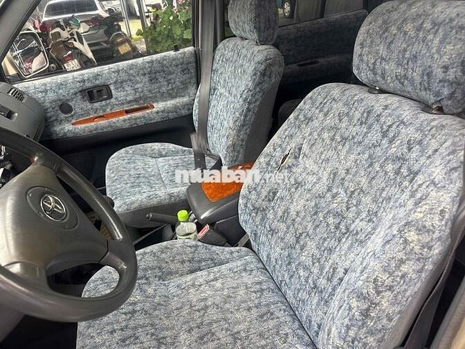 Toyota zace limited bảng kỹ niệm 100 năm