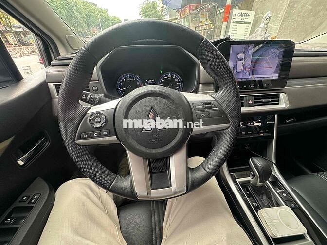 Mitsubishi Xpander 2023 Premium 1.5 AT - 45000 km