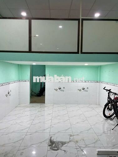 Lạc Long Quân ngang 4,2m nở hậu, H6m sẵn dòng tiền, P9 Tân Bình 6.3 Tỷ