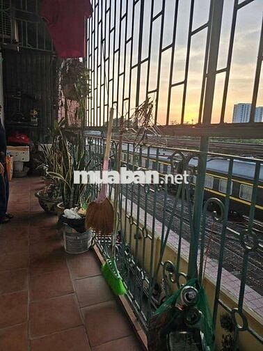 Siêu hiếm! Tập thể Ngọc Lâm 100m² – Ô tô đỗ cửa – Chỉ hơn 3 tỷ