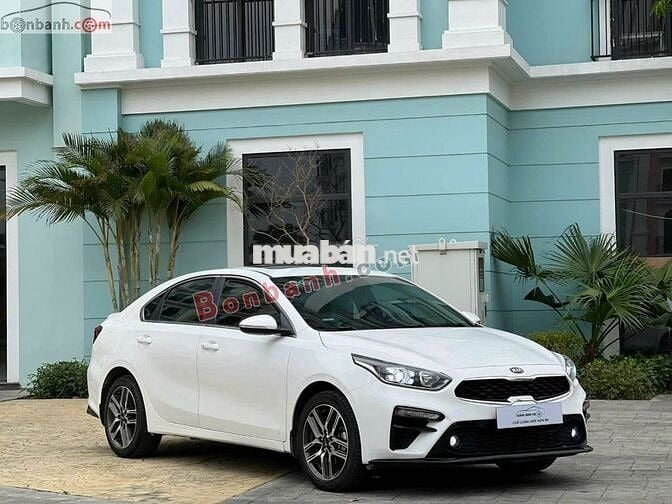 ✓KIA Cerato 1.6 Luxury màu trắng 2019