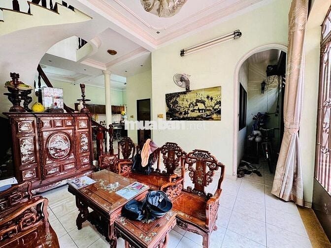 Cho thuê biệt thự 8x15m Thích Quảng Đức, 2 tầng 5pn, giá 29 triệu