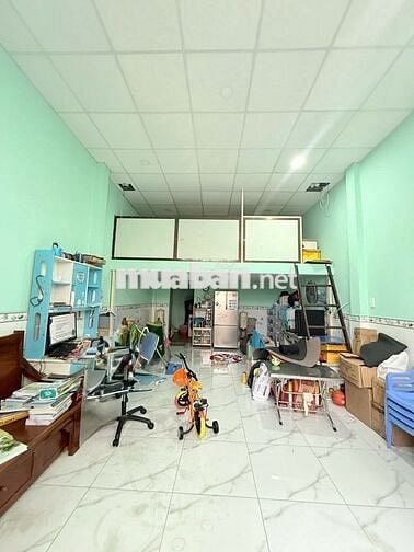 Lạc Long Quân ngang 4,2m nở hậu, H6m sẵn dòng tiền, P9 Tân Bình 6.3 Tỷ