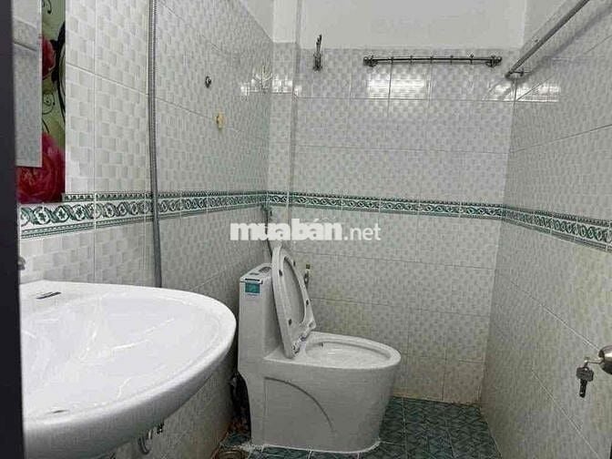 Căn Nhà thuê Hoàng Diệu nội thất cơ bản - 6Tr/tháng