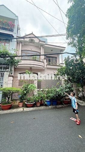 Cho thuê biệt thự 8x15m Thích Quảng Đức, 2 tầng 5pn, giá 29 triệu