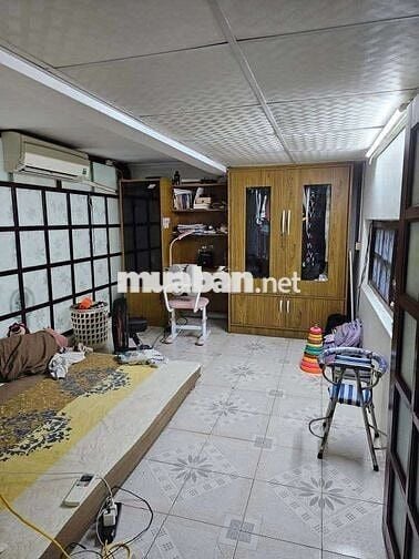 Siêu hiếm! Tập thể Ngọc Lâm 100m² – Ô tô đỗ cửa – Chỉ hơn 3 tỷ
