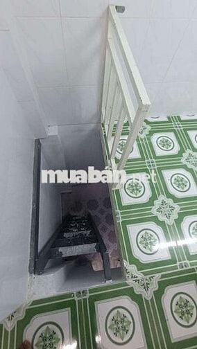 Giao 2 tỷ nhưng bán gấp 800tr, 800tr có nhà quận 4 ở ngay