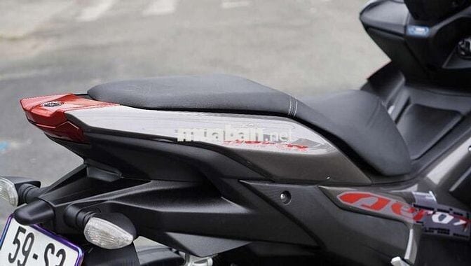 Yamaha NVX V2 - Xám Lambo đỏ Candy - Mẫu Độc Quyền