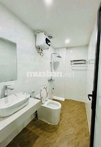 TRUNG TÂM ĐỐNG ĐA – CĂN HỘ DÒNG TIỀN – 6 TẦNG, 5 PHÒNG NGỦ KHÉP KÍN