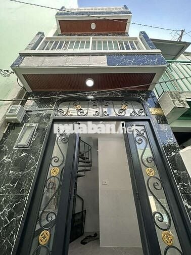 Lò Gốm -Q6 - Đủ Công Năng - Nhà Đẹp Mới Chỉ Việc Sách Vali Vào Ở .....