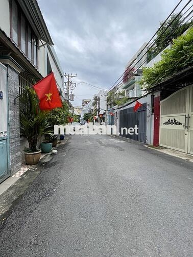 hẻm lớn Trần Hữu Trang, quận Phú Nhuận, 78,5m2