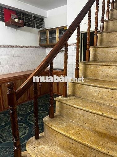 Nhà cho thuê nguyên căn, diện tích sử dụng 120m2. Giá bèo: 8tr0đ/thang